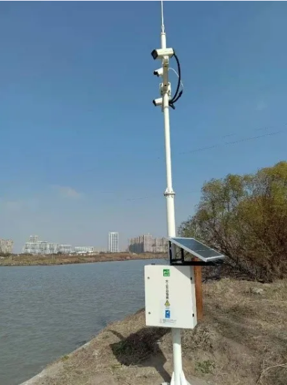 华东师大地科院李响团队与大众娱乐（上海）信息技术有限公司合作研发：基于多源遥感技术的水生植物智能监测与报警系统